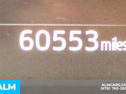 Used 2023 Toyota Camry SE image 40