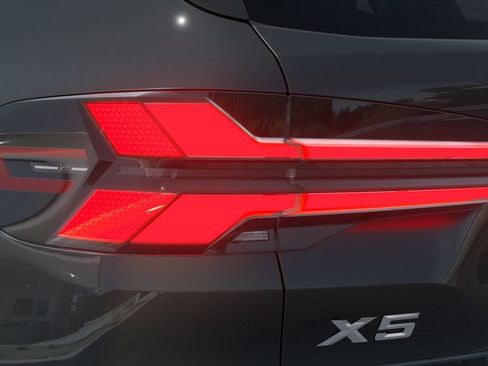 New 2026 BMW X5 xDrive40i AWD/4WD image 8