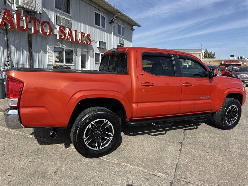 Used 2016 Toyota Tacoma SR5 w/ Towing Package AWD/4WD image 8