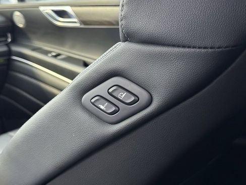 Used 2024 Genesis GV80 2.5T image 14