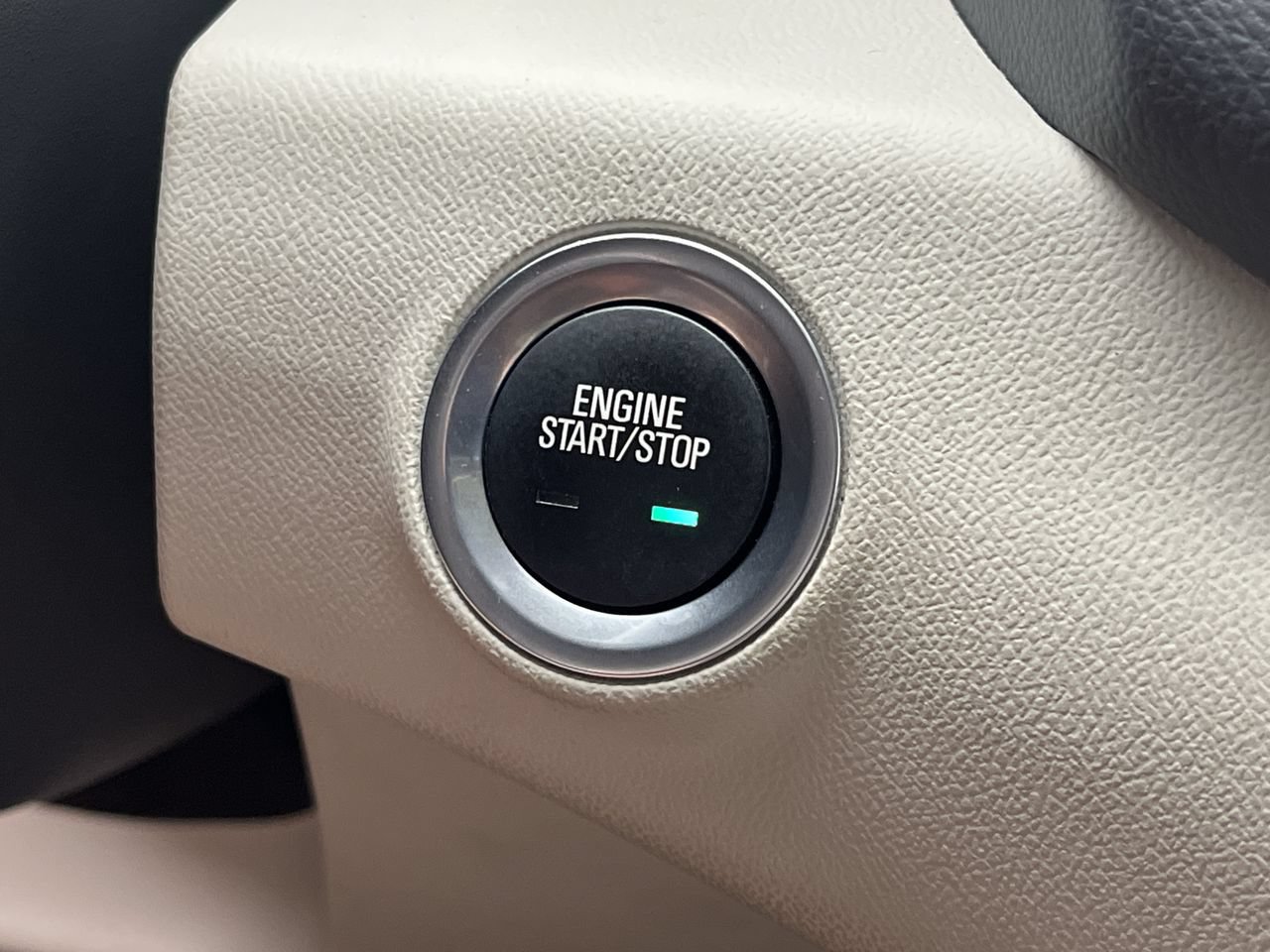Certified 2024 GMC Terrain Denali w/ Denali Premium Package AWD/4WD image 22