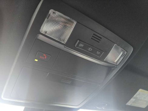 Used 2023 Toyota Tacoma TRD Sport image 32