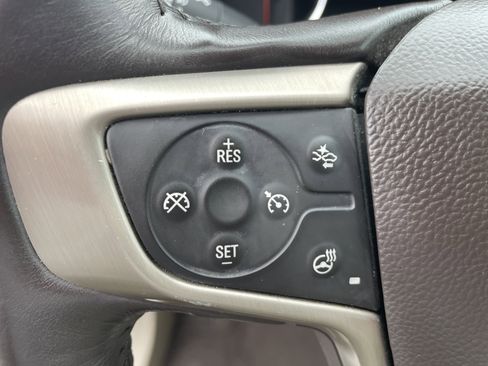 Used 2017 GMC Acadia Denali image 36