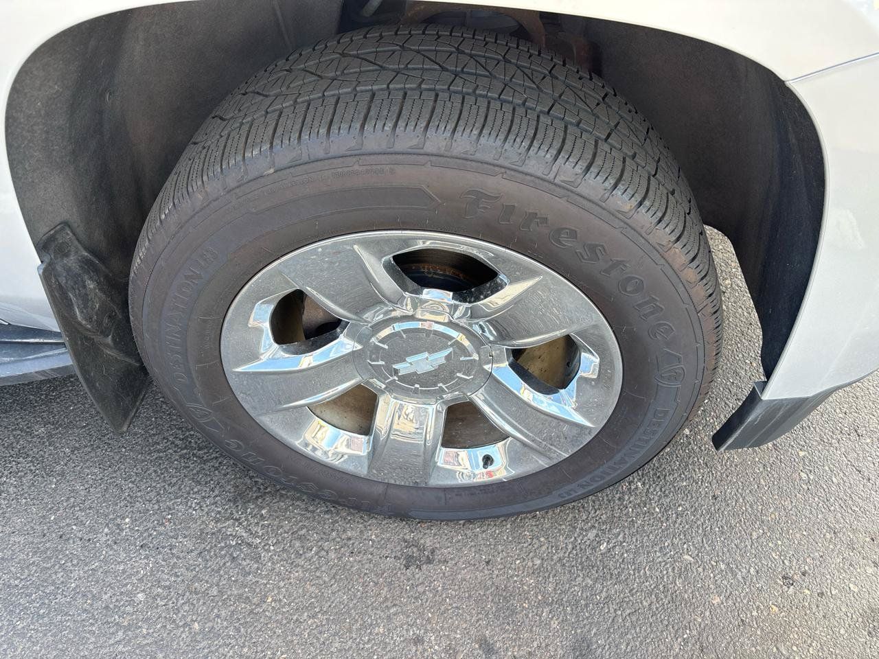 Used 2019 Chevrolet Suburban LT AWD/4WD image 32