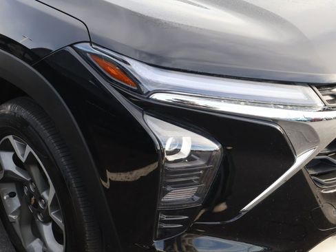 Certified 2024 Chevrolet Trax LT image 5