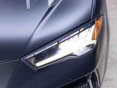 Used 2024 Lamborghini Urus Performante AWD/4WD image 5