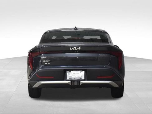 Used 2025 Kia K4 FWD image 8