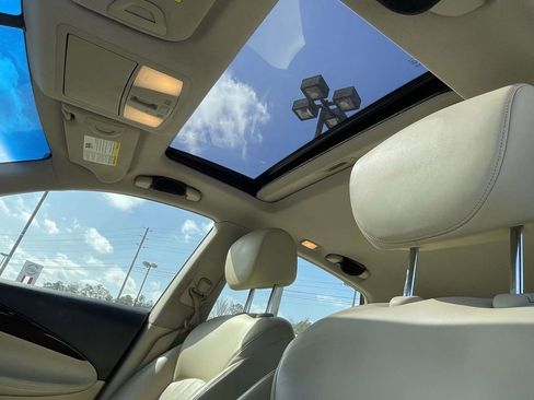 Used 2017 INFINITI QX50 AWD w/ Premium Plus Package image 14