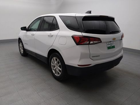 Used 2022 Chevrolet Equinox LS w/ LS Convenience Package FWD image 5