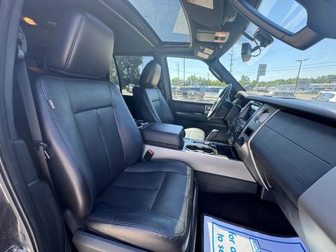 Used 2016 Ford Expedition Limited w/ Equipment Group 301A AWD/4WD image 39