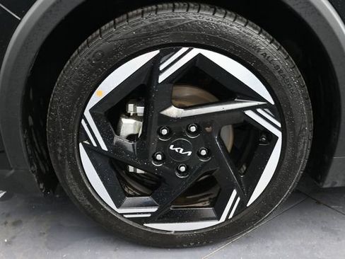 Used 2025 Kia K4 EX FWD image 21