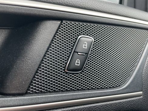 Used 2023 Ford Edge SEL image 23