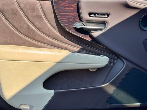 Used 2018 Lexus LS 500 500 Base image 17