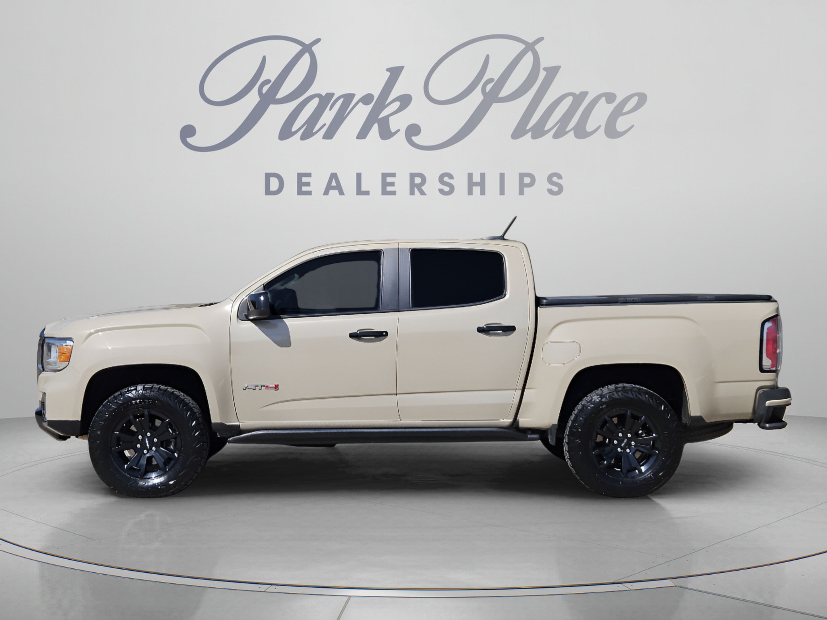 Used 2022 GMC Canyon AT4 AWD/4WD image 2