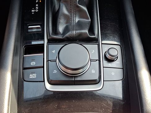Used 2024 MAZDA MAZDA3 s FWD image 14