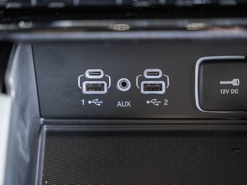 New 2025 Jeep Grand Cherokee Altitude image 23