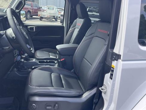 New 2025 Jeep Wrangler Rubicon AWD/4WD image 27