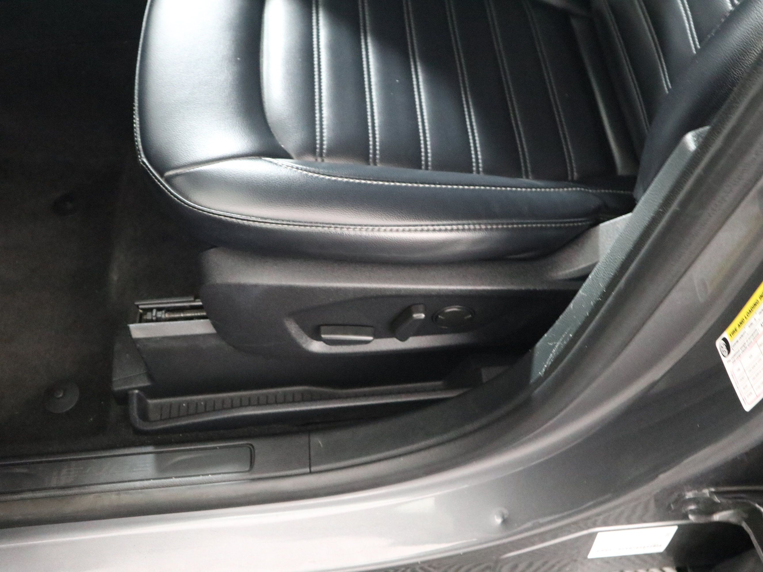 Used 2024 Ford Edge SEL AWD/4WD image 22