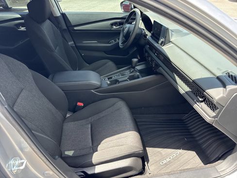 Used 2024 Honda Accord EX image 27