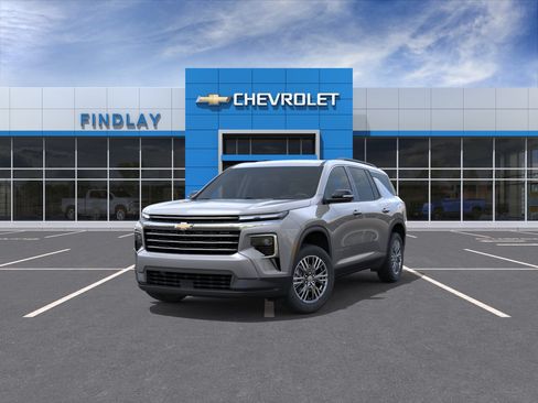 Used 2027 Chevrolet Traverse LT w/ Driver Confidence Package FWD image 8