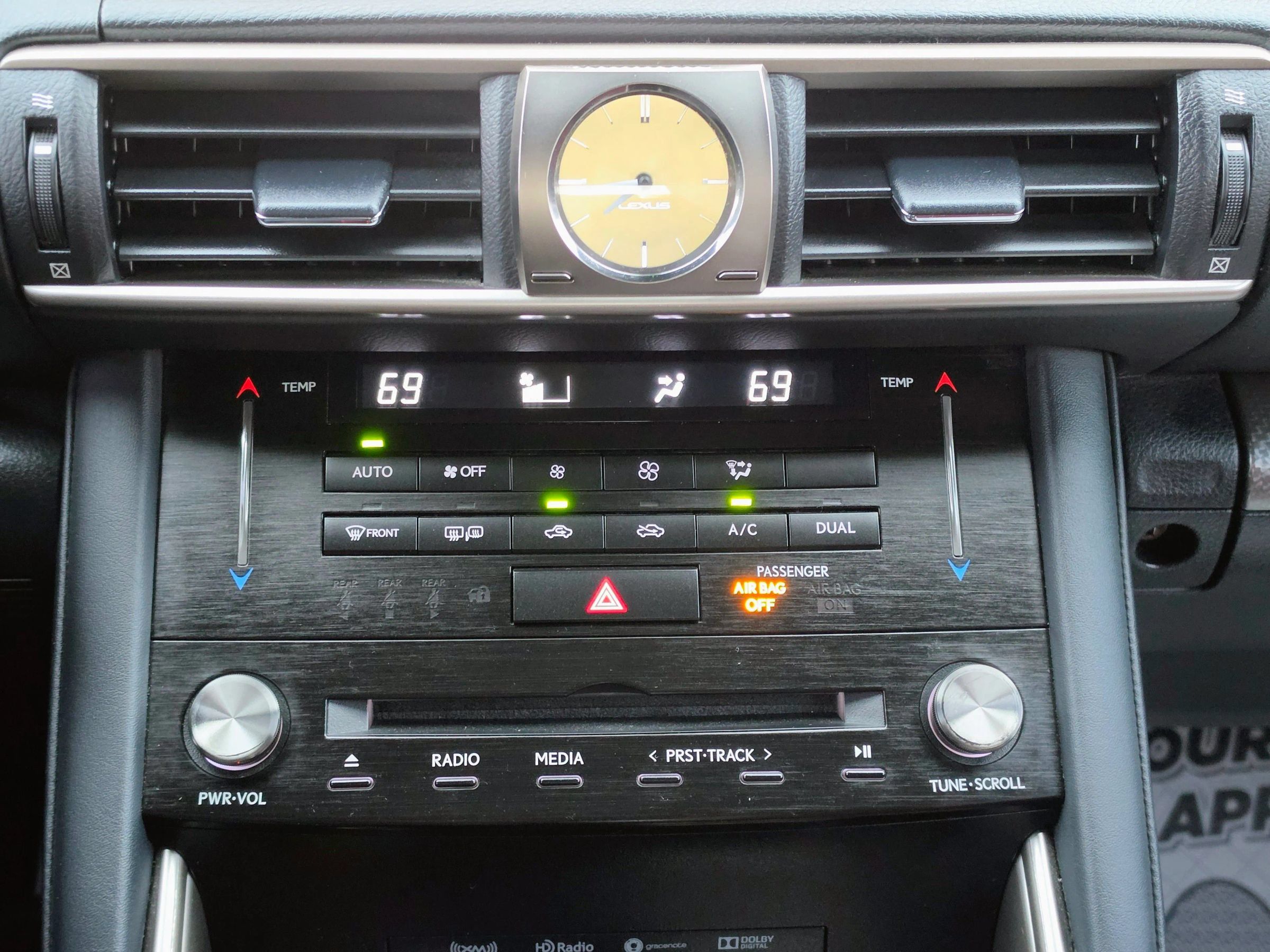 Used 2017 Lexus IS 200t F Sport w/ F Sport Package RWD image 27