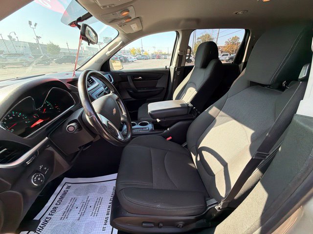 Used 2017 Chevrolet Traverse LT FWD image 21