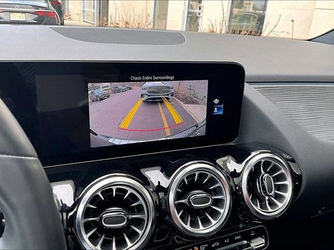 Certified 2023 Mercedes-Benz GLA 250 4MATIC image 23