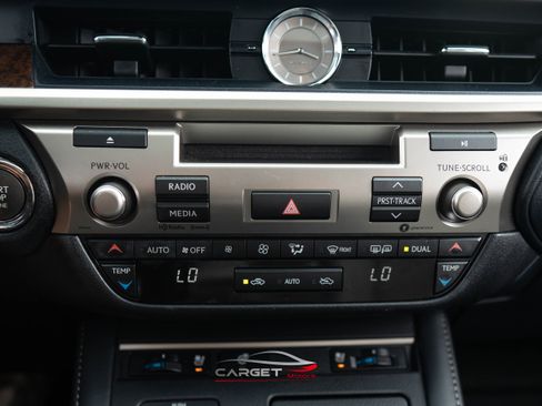 Used 2018 Lexus ES 350 w/ Premier Package image 28