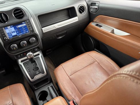 Used 2014 Jeep Compass Limited w/ Sun/Sound Group AWD/4WD image 17
