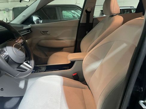 Used 2025 Hyundai Kona SEL image 27