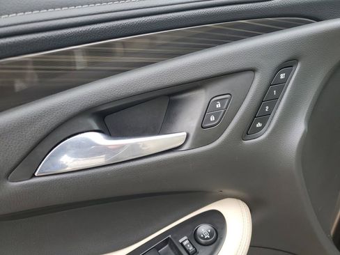 Used 2019 Buick Envision Essence image 18