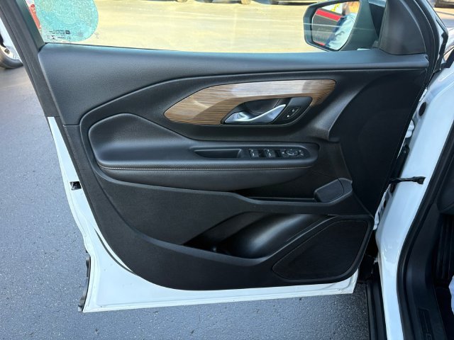 Used 2020 GMC Terrain SLE w/ Driver Convenience Package FWD image 17