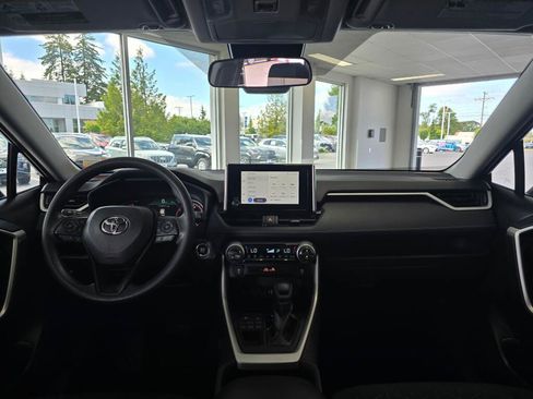Certified 2025 Toyota RAV4 XLE AWD/4WD image 35