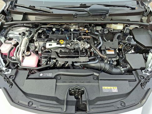 Used 2024 Toyota Prius Prime SE image 28