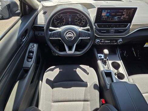 New 2026 Nissan Altima 2.5 SV w/ SV Special Edition Package FWD image 9