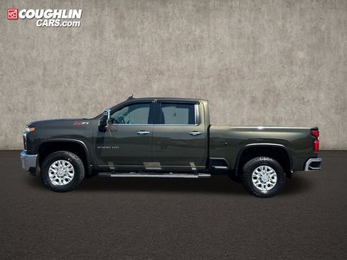 Used 2022 Chevrolet Silverado 2500 LTZ w/ LTZ Plus Package AWD/4WD image 4