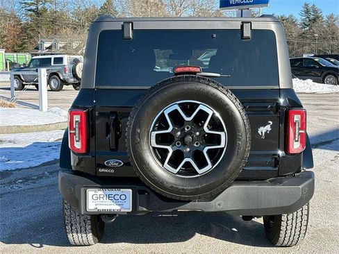 Used 2024 Ford Bronco Outer Banks image 4