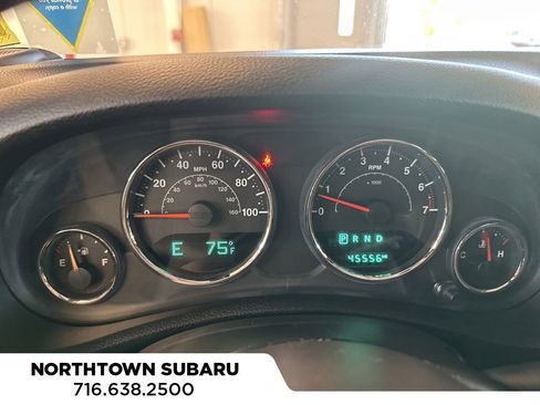 Used 2016 Jeep Wrangler Unlimited Sahara w/ Connectivity Group AWD/4WD image 7