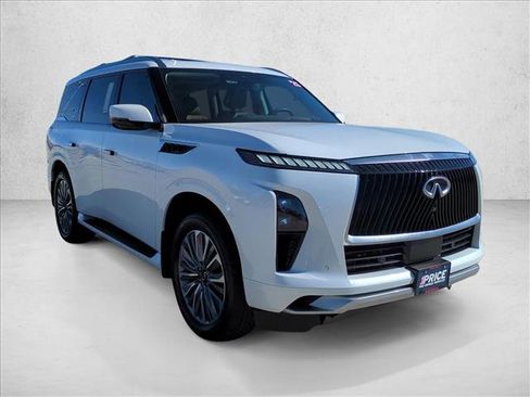 Used 2025 INFINITI QX80 Sensory w/ Exterior Package image 3