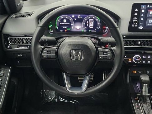 Used 2025 Honda Civic Sport image 17