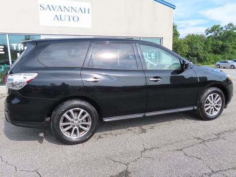 Used 2014 Nissan Pathfinder S FWD image 9