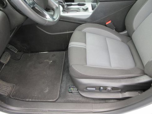 Used 2024 Chevrolet Blazer LT w/ Convenience Package FWD image 20