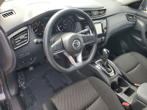 Used 2019 Nissan Rogue S image 11