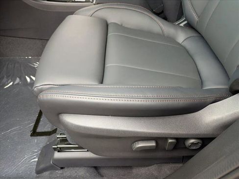 New 2026 Subaru Ascent Limited Bronze image 4