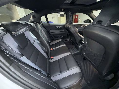 Used 2025 Volvo S60 T8 Ultra AWD/4WD image 16