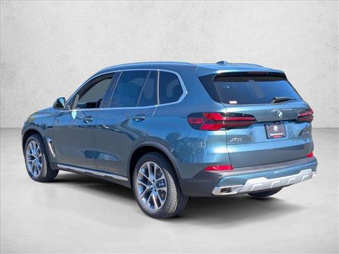 Used 2026 BMW X5 xDrive40i AWD/4WD image 8