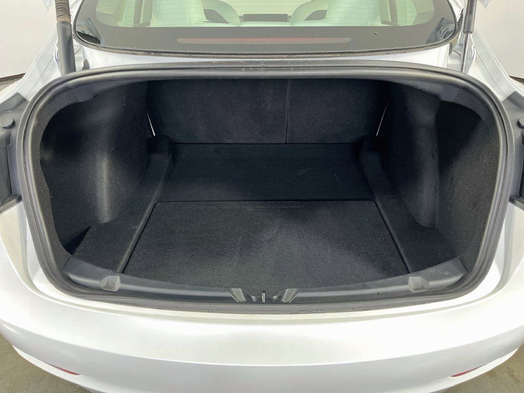 Used 2023 Tesla Model 3 Standard Range RWD image 10
