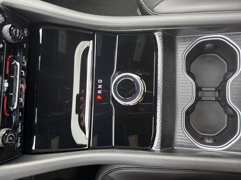 New 2025 Jeep Grand Cherokee Altitude image 21