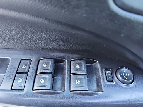 Used 2015 Chevrolet Colorado LT w/ LT Convenience Package image 26