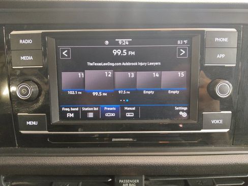 Used 2022 Volkswagen Jetta SE FWD image 25